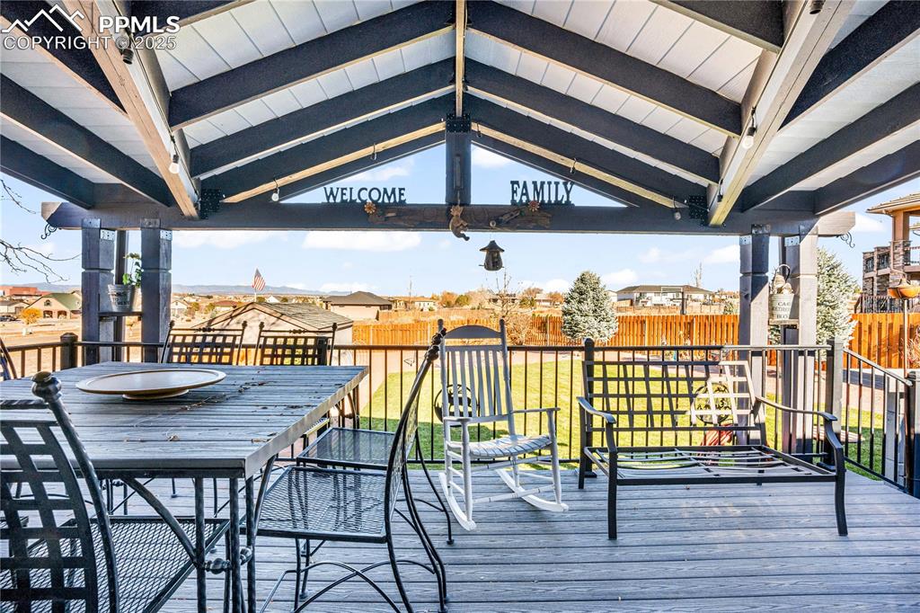 Image 43 of 49: Deck