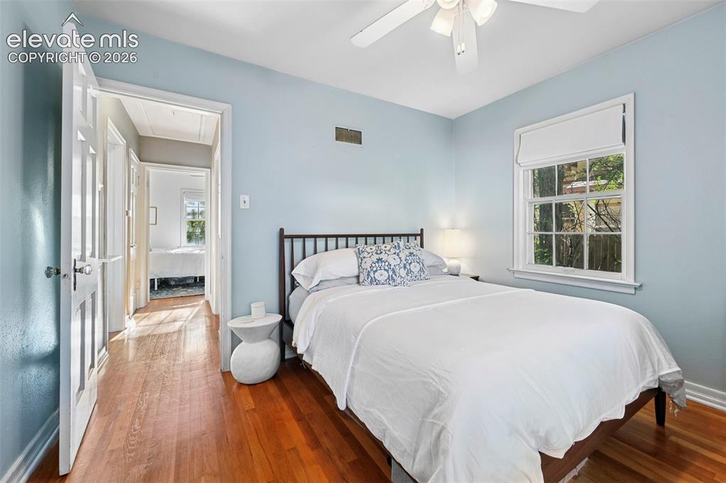 Image 19 of 41: Bedroom