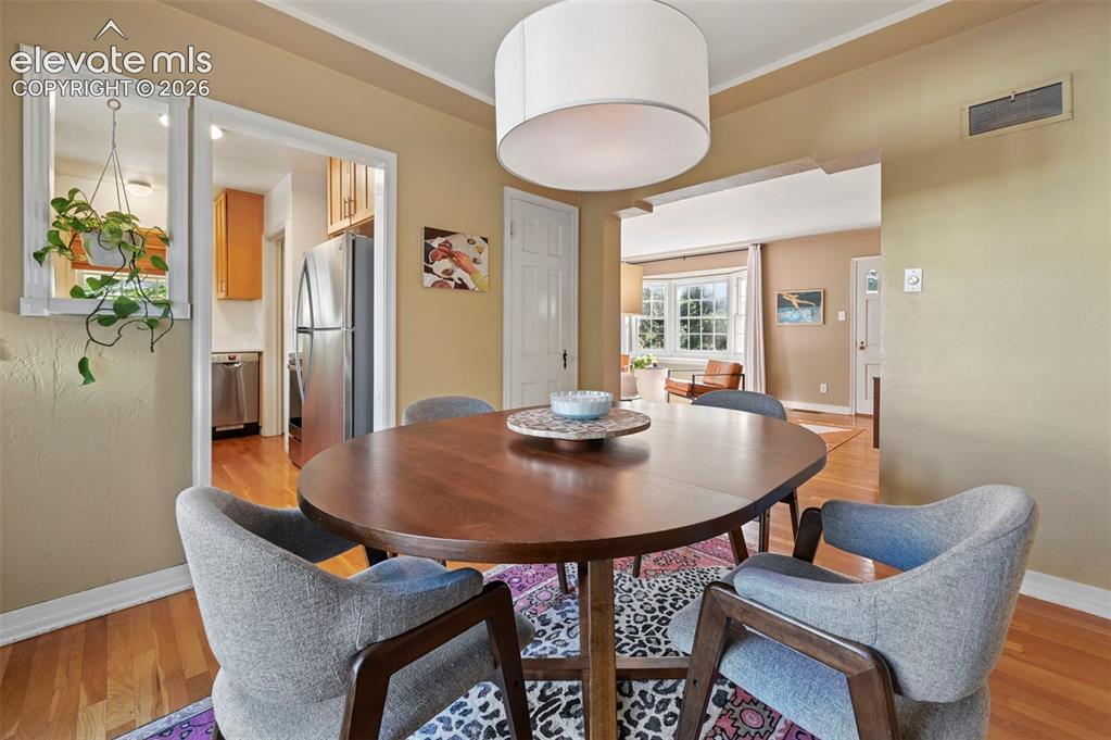 Image 8 of 41: Dining Area