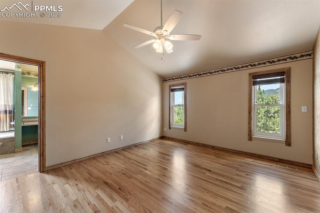 Image 18 of 50: 2nd Upstairs Bedroom