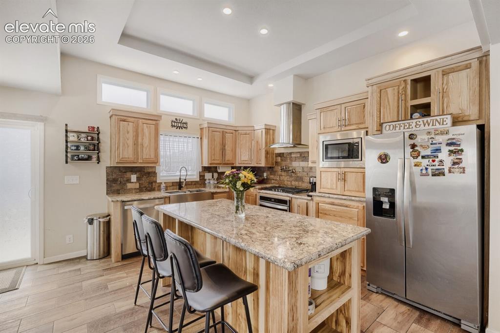 Image 6 of 26: Kitchen