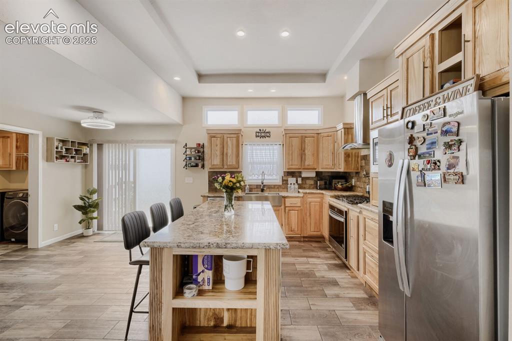 Image 8 of 26: Kitchen
