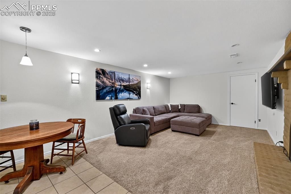 Image 37 of 50: Great for a theater!