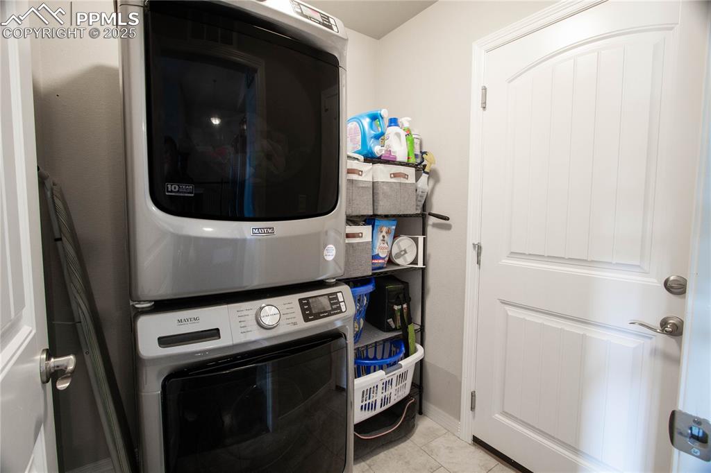 Image 16 of 42: Laundry