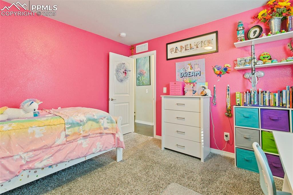Image 22 of 42: Bedroom