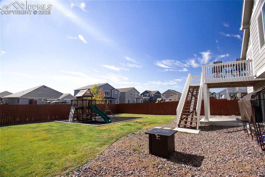 Image 42 of 42: Yard