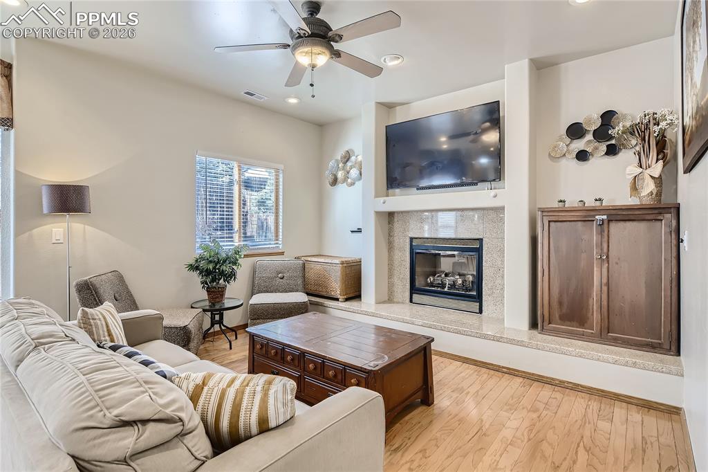 Image 11 of 32: No Description Available