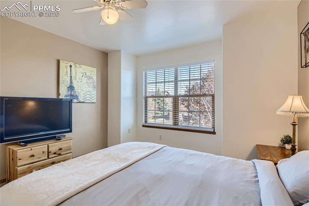 Image 20 of 32: No Description Available