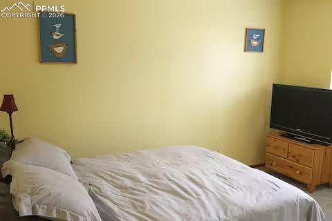 Image 24 of 32: No Description Available