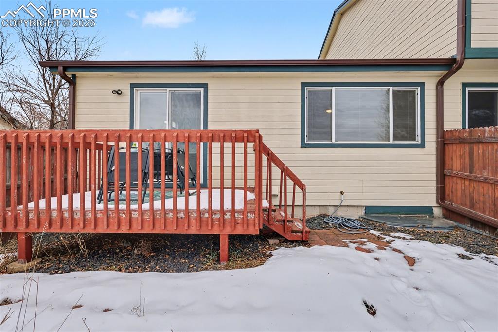 Image 30 of 35: Large Fenced Backyard Space - Child & Pet Friendly