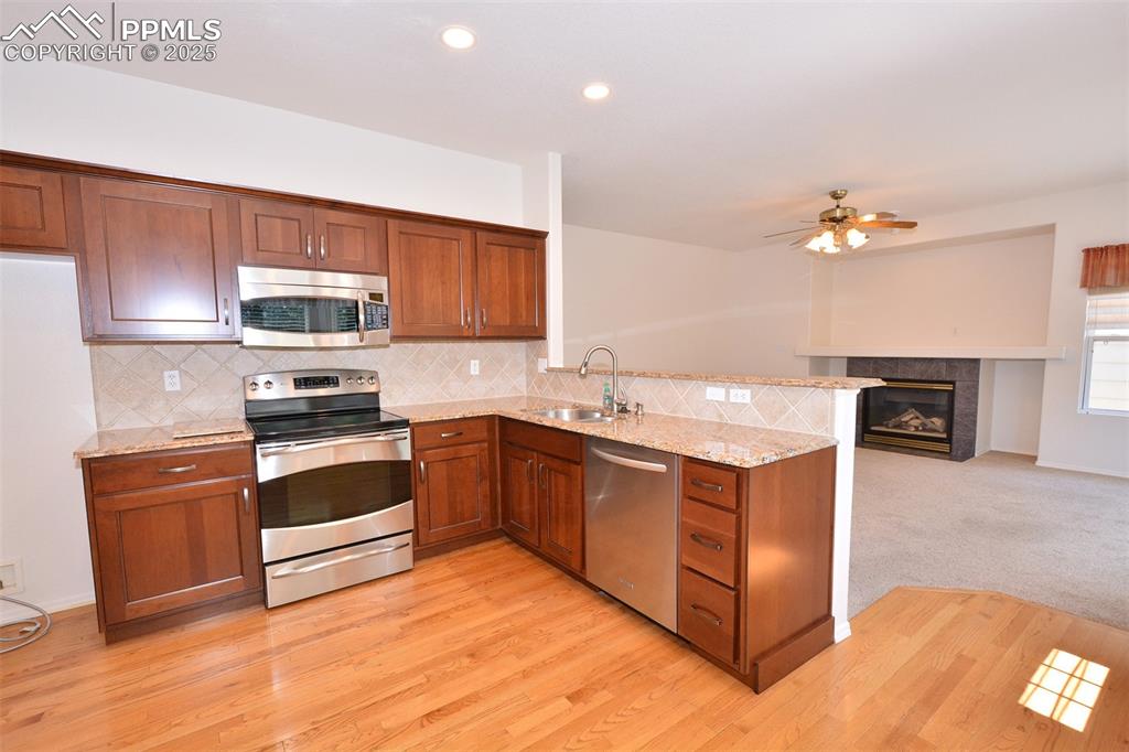 Image 13 of 43: Kitchen