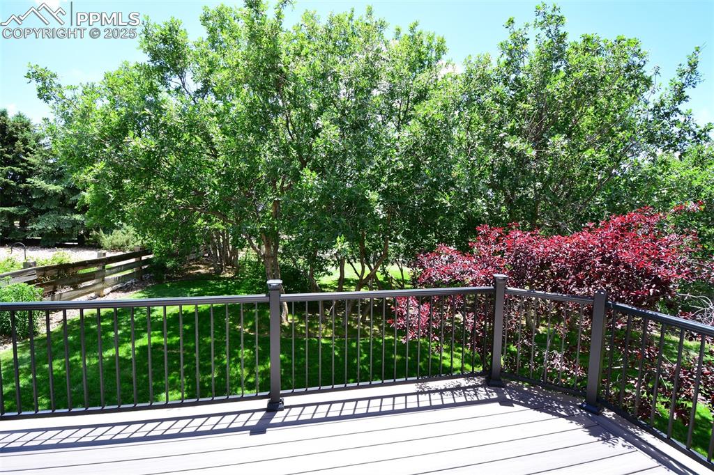 Image 40 of 43: Deck