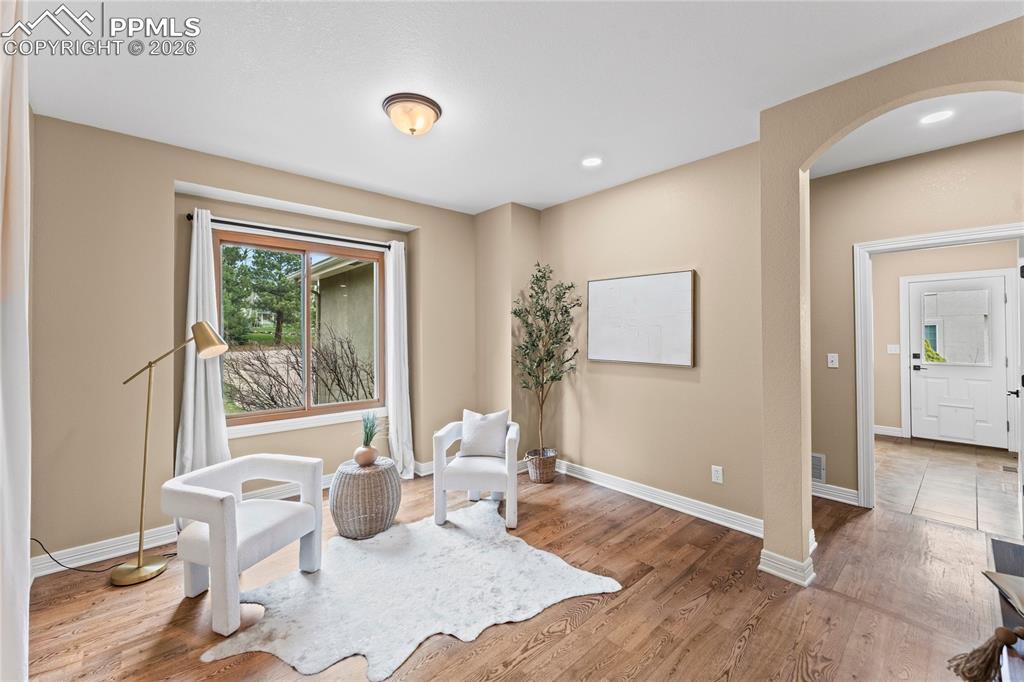 Image 13 of 50: Sitting Room