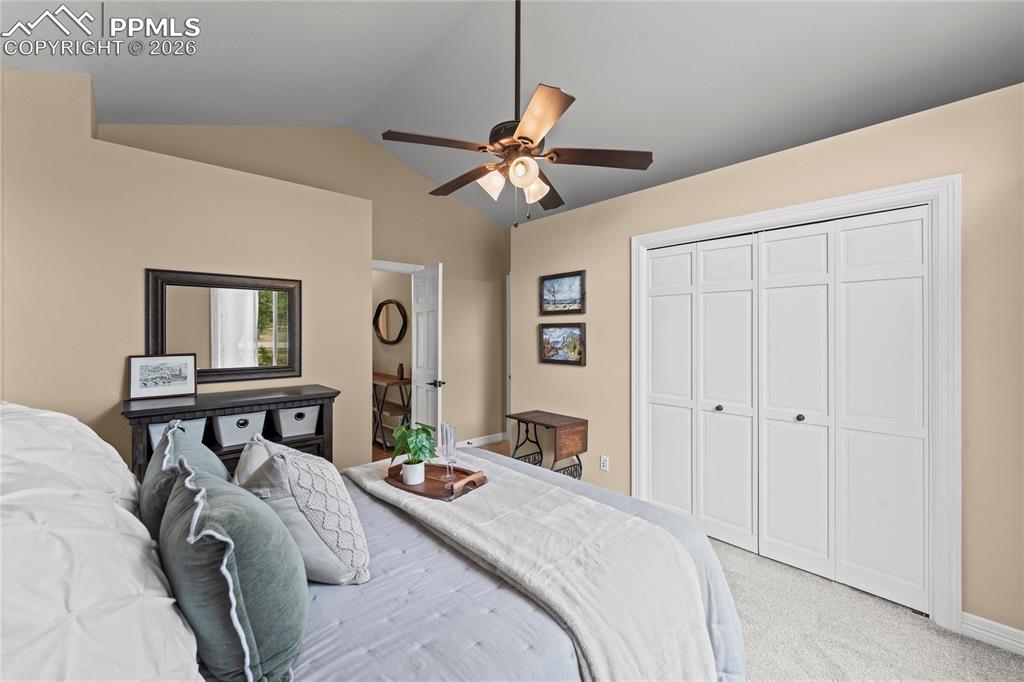 Image 30 of 50: Bedroom