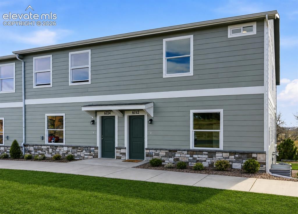 Image 1 of 34: Front of Structure