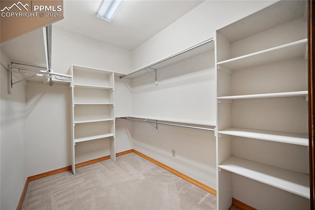 Image 19 of 44: Closet