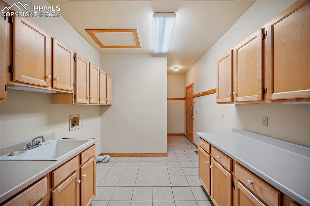 Image 32 of 44: Main Level