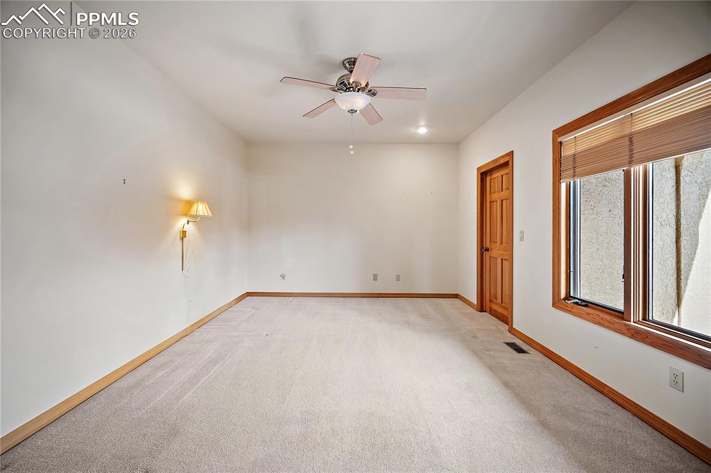 Image 6 of 44: Office