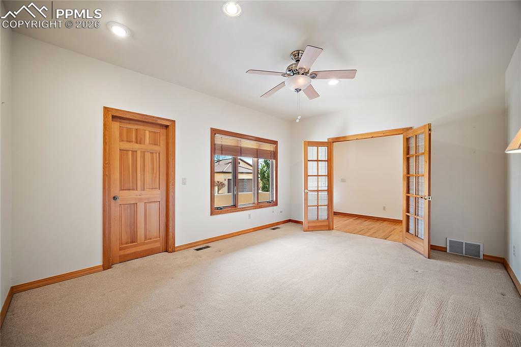 Image 7 of 44: Office