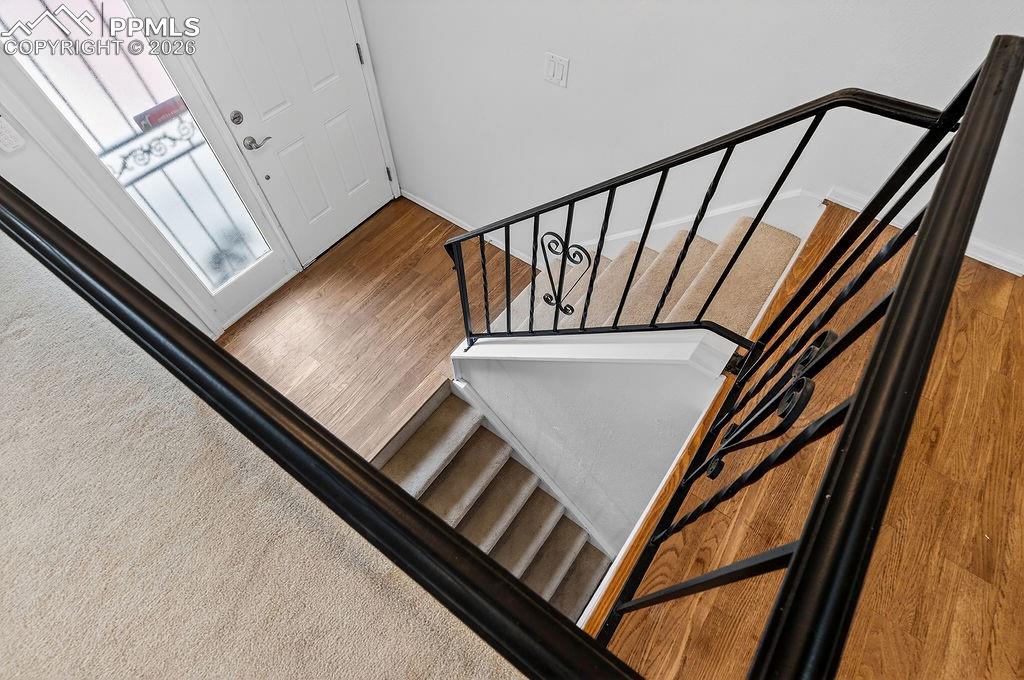 Image 33 of 50: Entrance Foyer