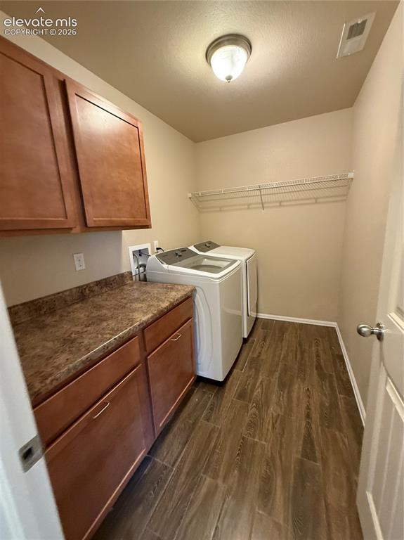 Image 9 of 34: Laundry
