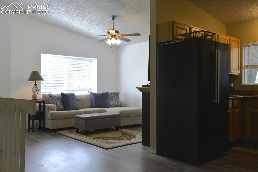 Image 8 of 29: Living room