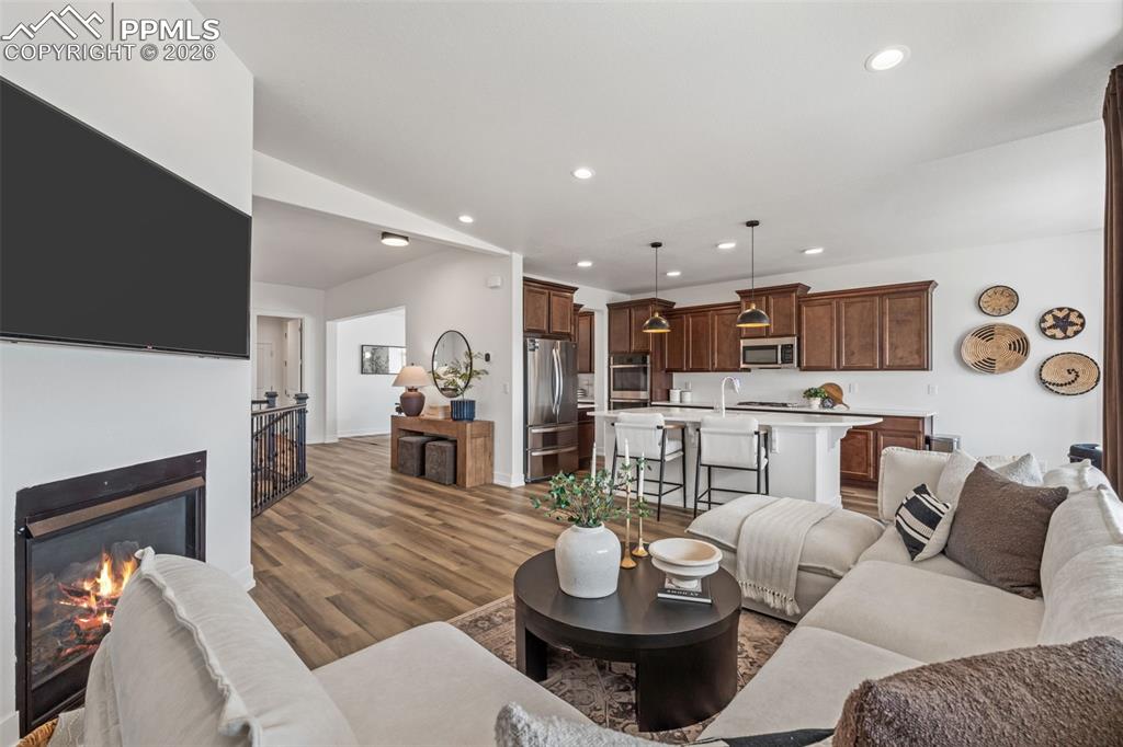 Image 10 of 50: Living Room