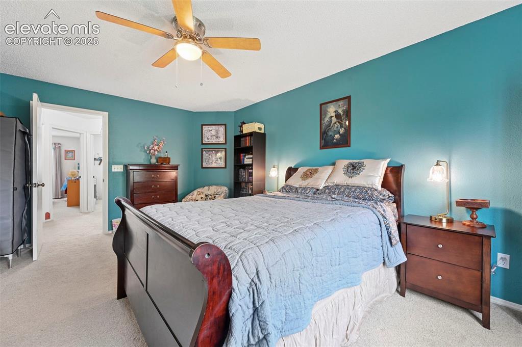 Image 18 of 43: Bedroom