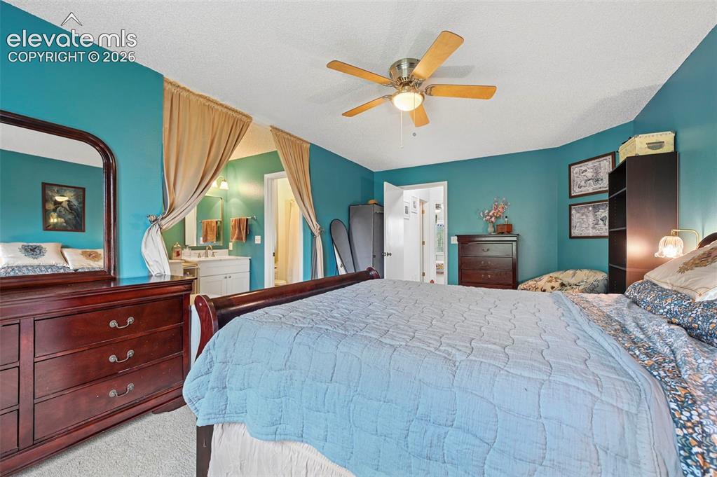 Image 19 of 43: Bedroom