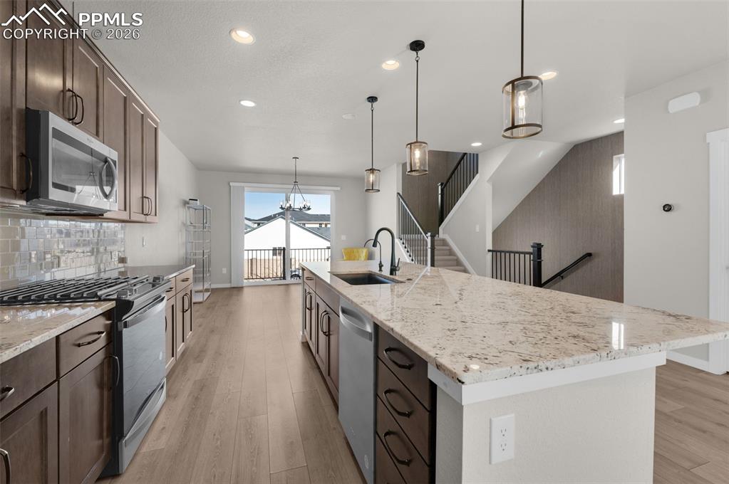 Image 7 of 38: Kitchen