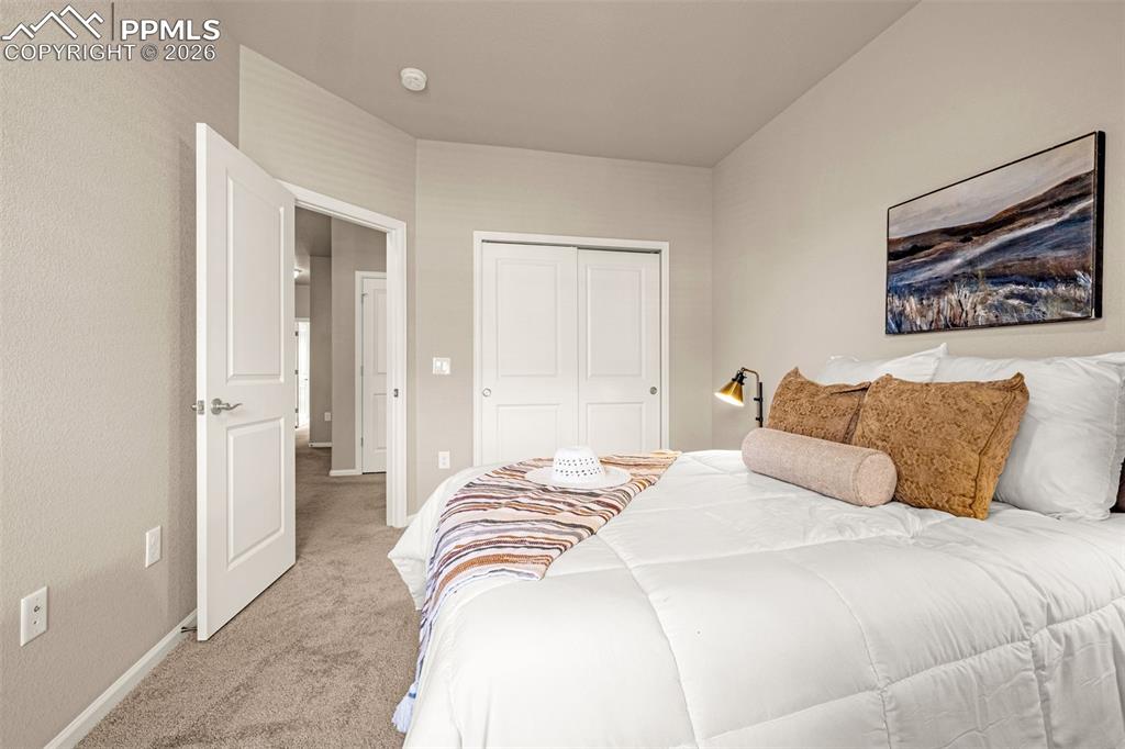 Image 23 of 37: Bedroom