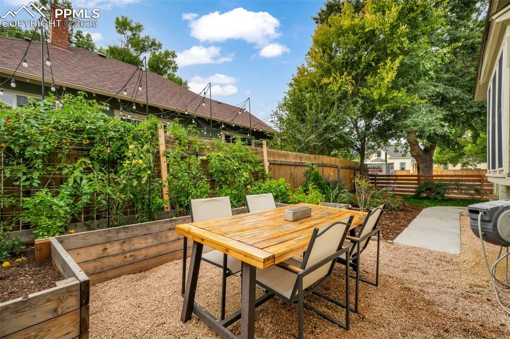 Image 38 of 50: Patio