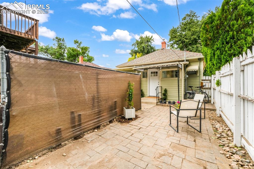 Image 40 of 50: Patio