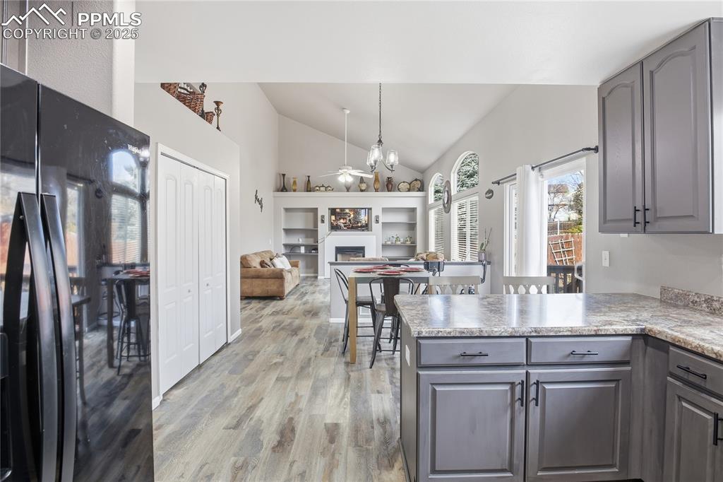 Image 12 of 42: Kitchen