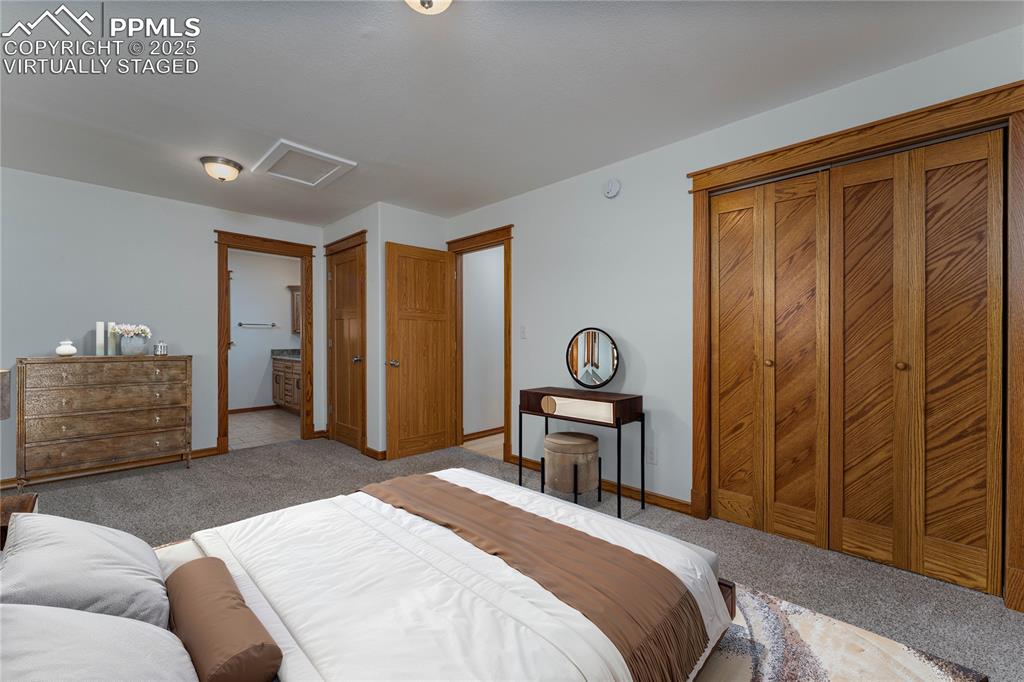 Image 13 of 42: Virtually Staged