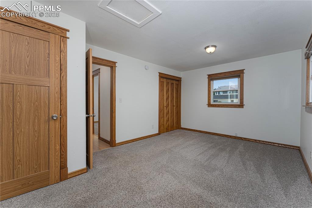 Image 36 of 42: Bedroom