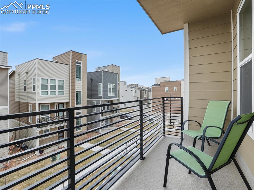 Image 26 of 33: Balcony