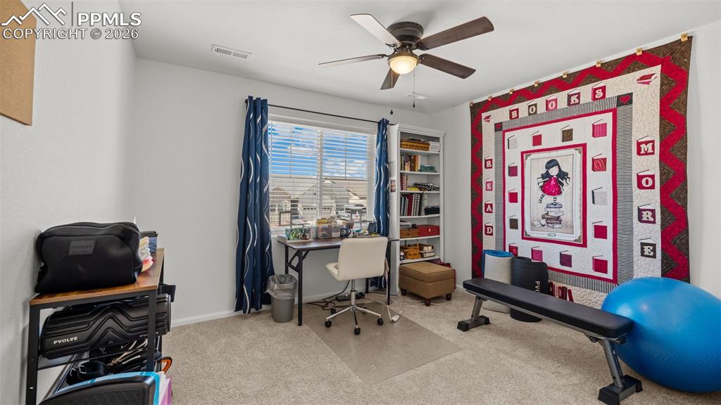 Image 27 of 46: Office