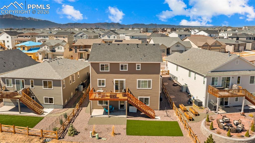 Image 40 of 46: Back of Structure