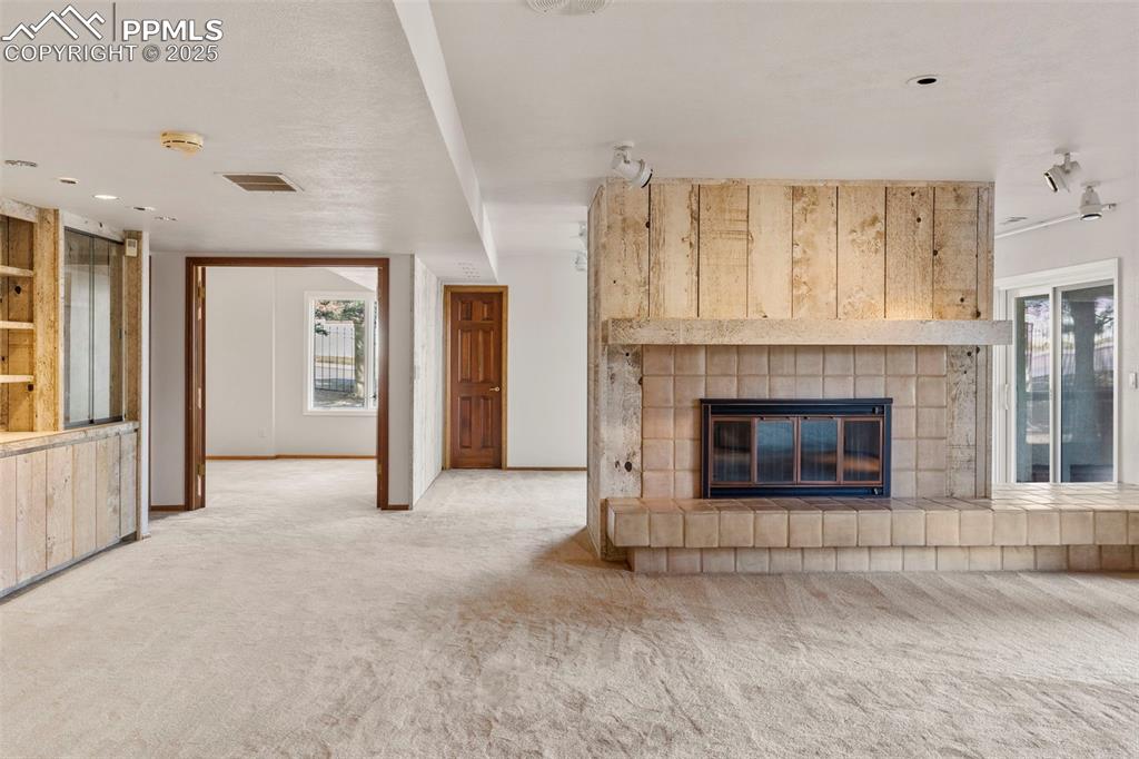 Image 29 of 48: No Description Available