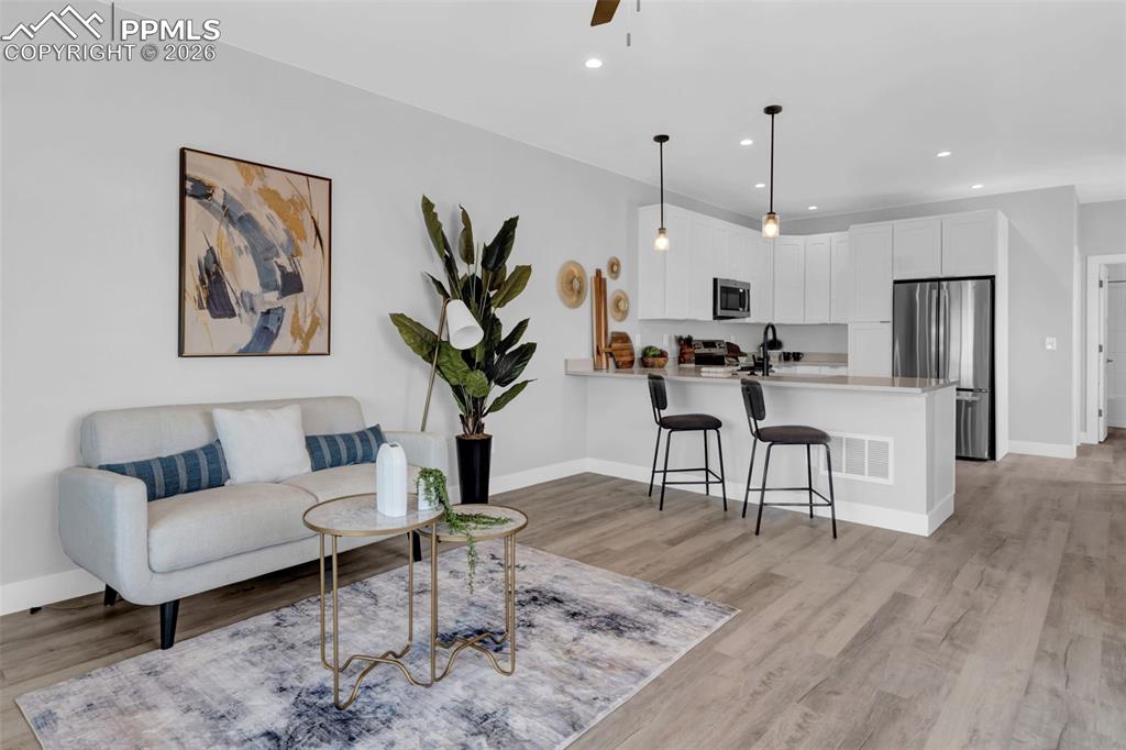 Image 14 of 22: Living Room