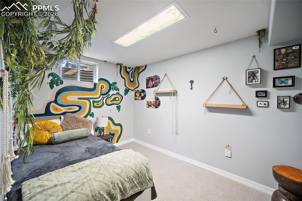 Image 17 of 48: Bedroom