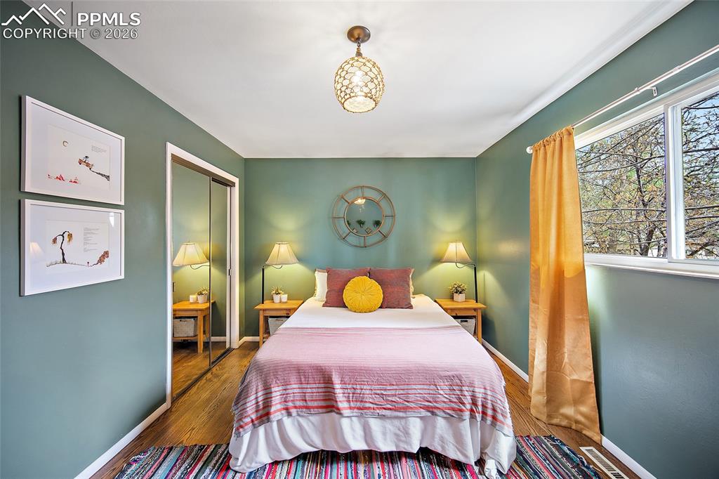 Image 24 of 48: Bedroom