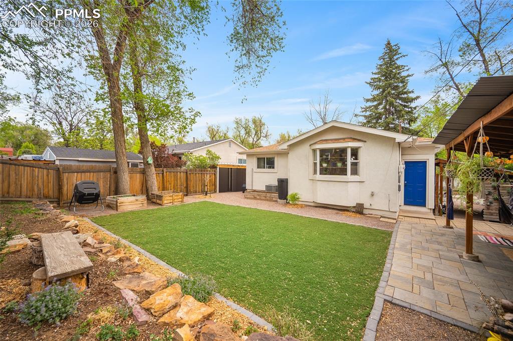 Image 35 of 48: Back of Structure