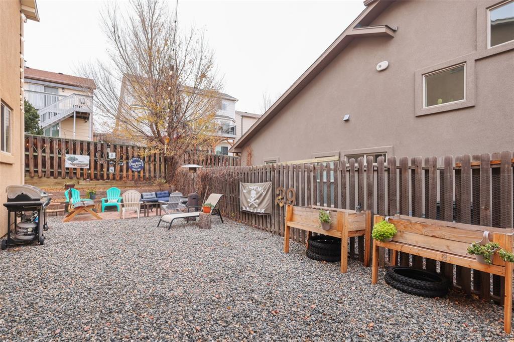 Image 28 of 36: Patio