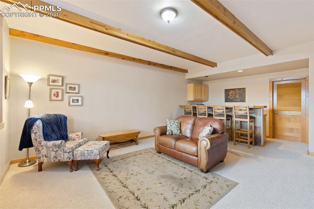 Image 40 of 45: Living Room