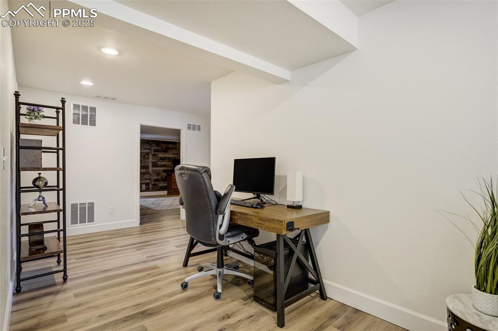 Image 35 of 46: Plenty of additional space for a desk!