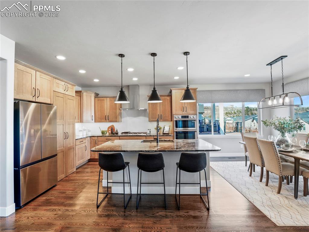 Image 11 of 49: Kitchen