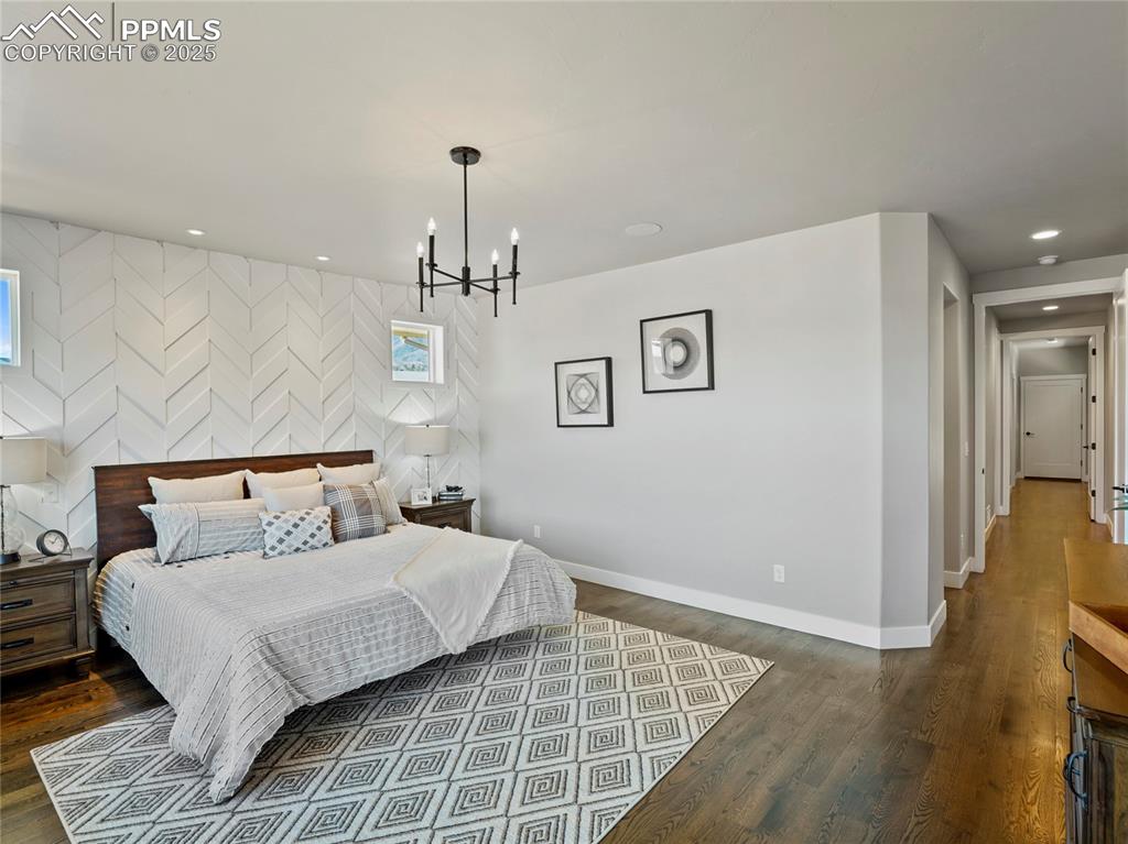 Image 21 of 49: Bedroom