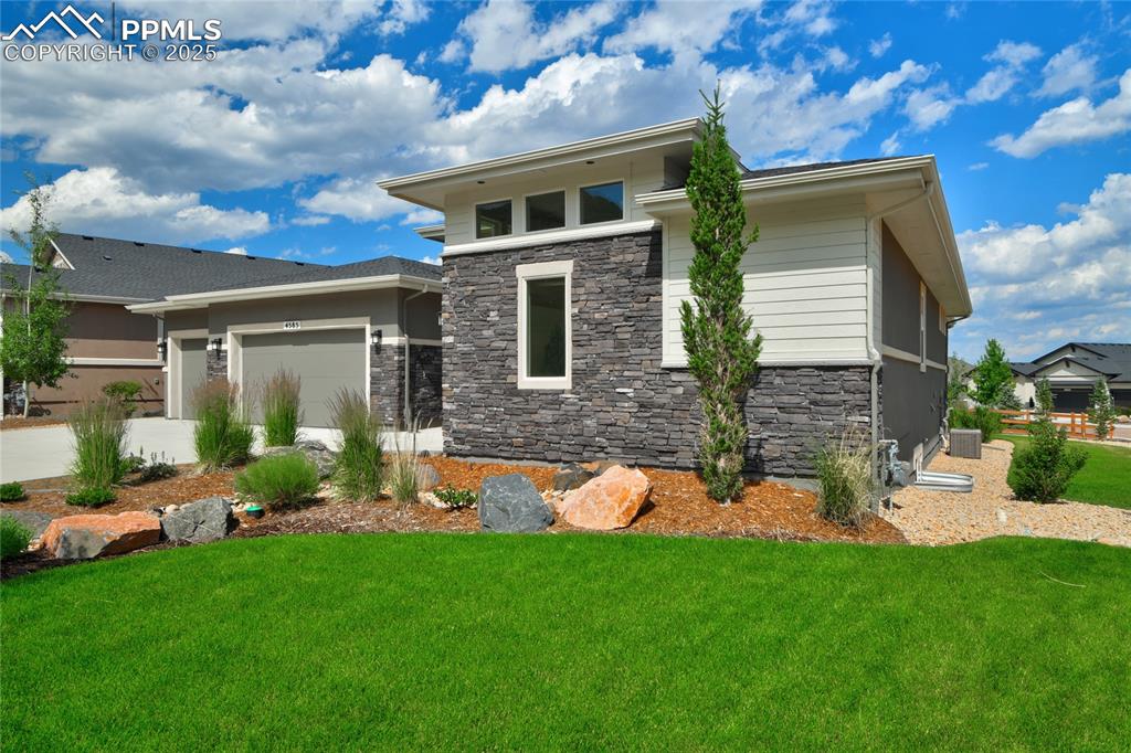 Image 4 of 49: No Description Available